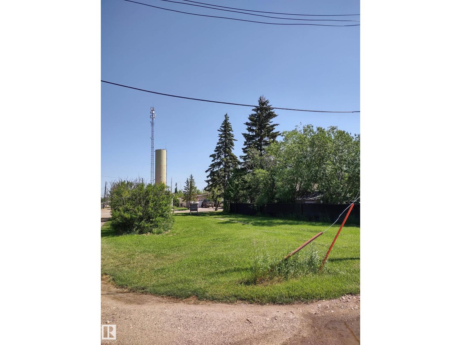 4927 50 AVE - photo 3
