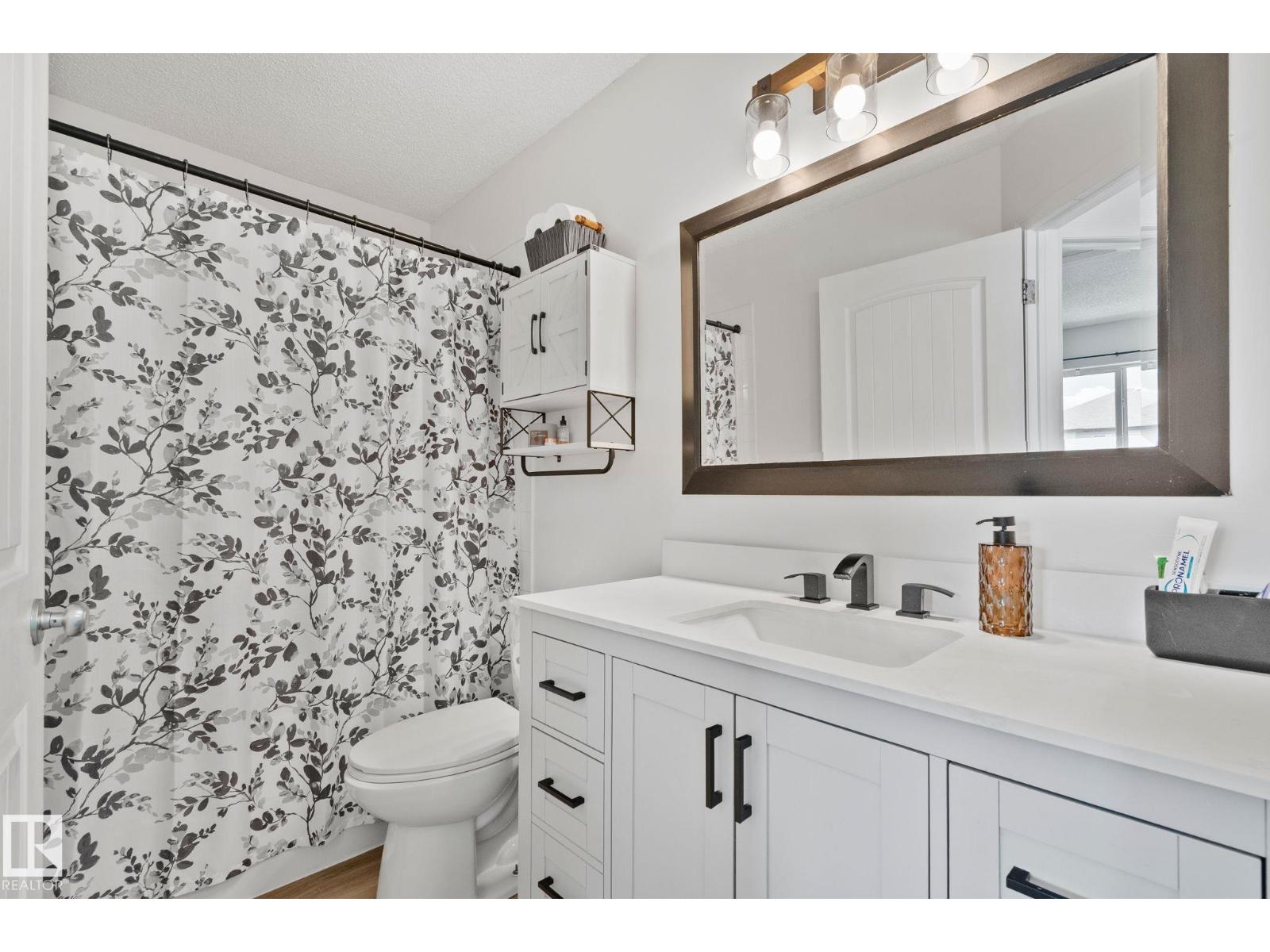 22 VIVIAN WY — photo 20