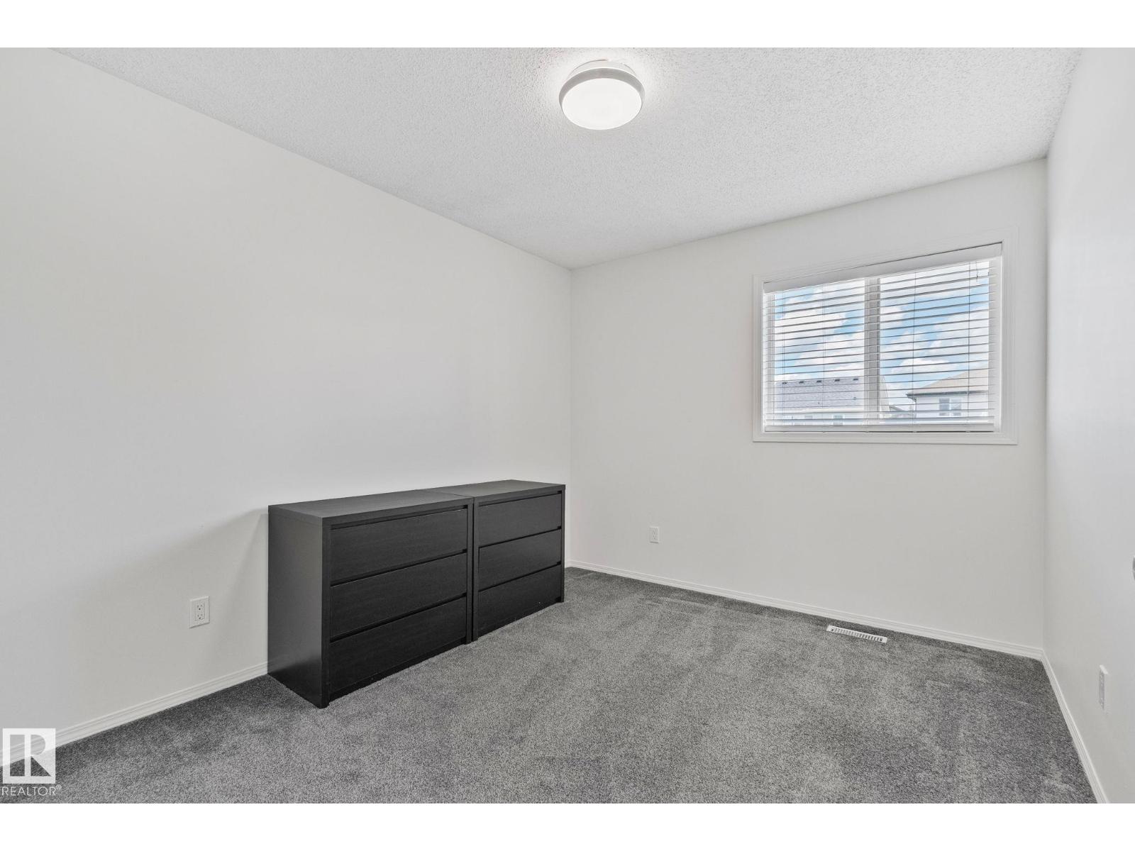 22 VIVIAN WY — photo 21