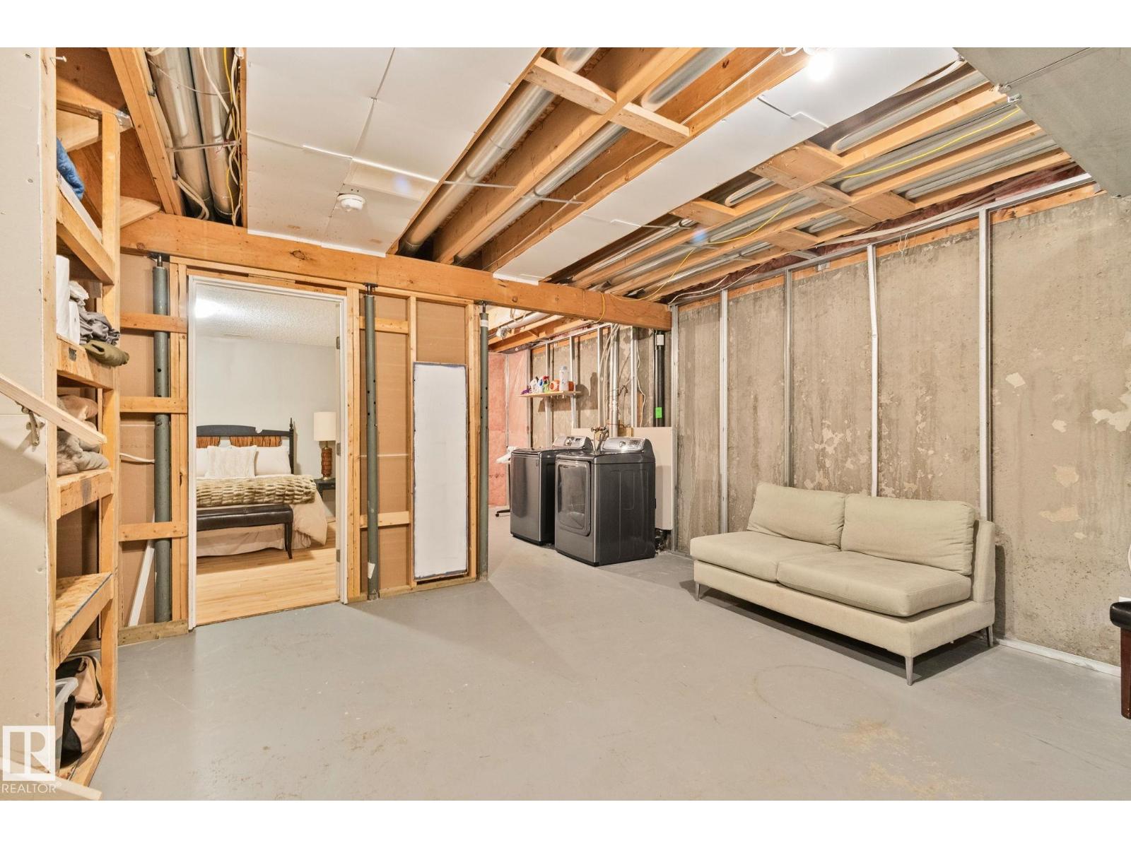 22 VIVIAN WY — photo 25