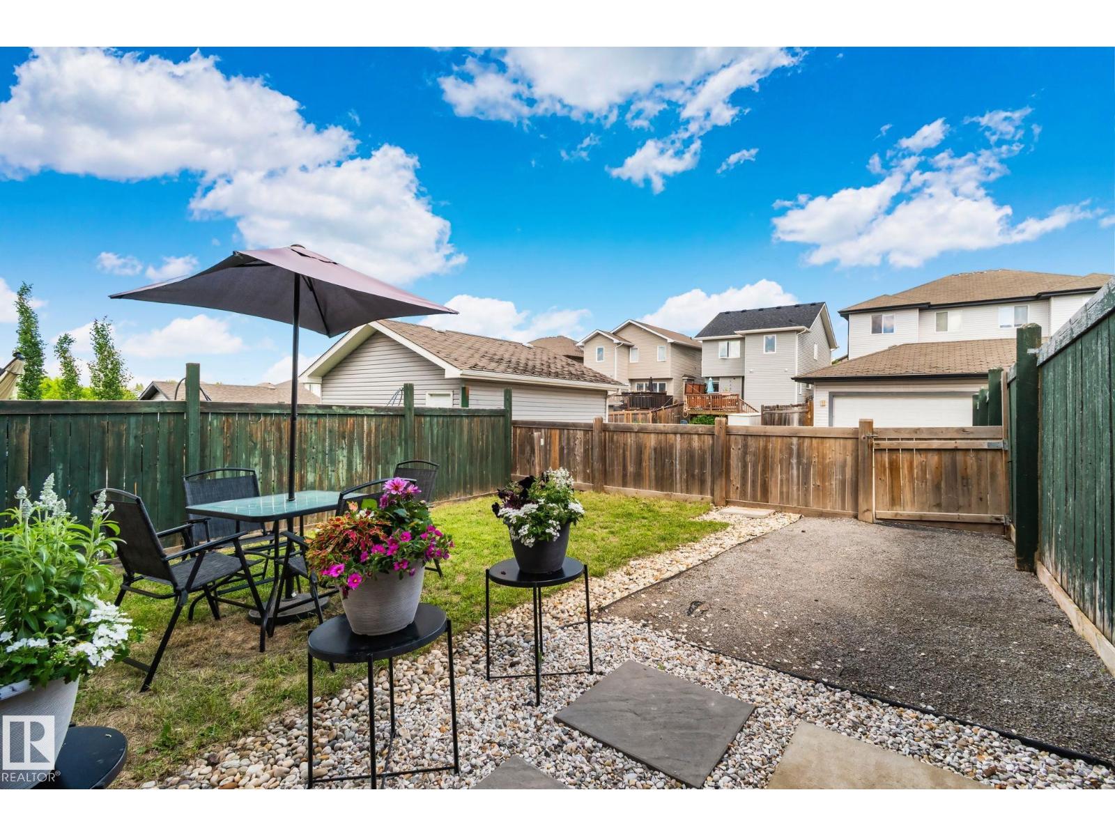 22 VIVIAN WY — photo 29