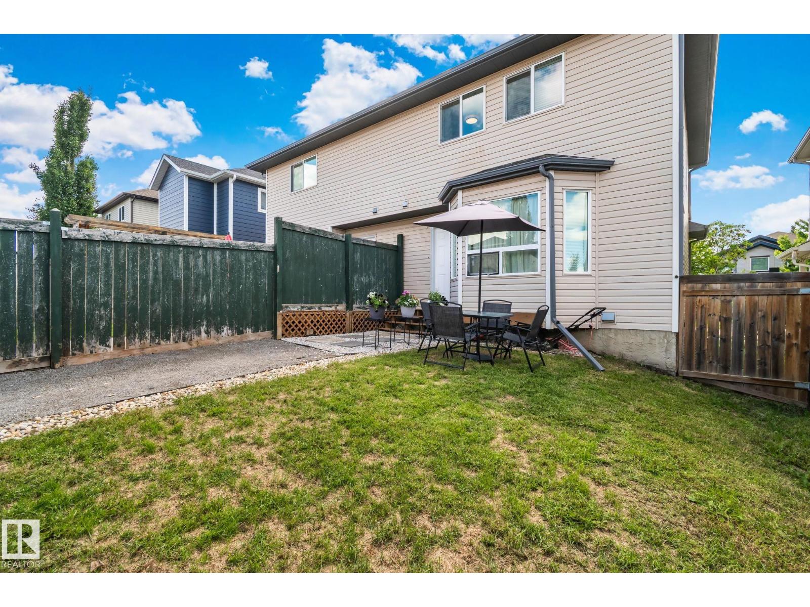 22 VIVIAN WY — photo 31