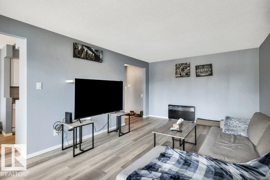 #303 11445 41 AV NW - 5