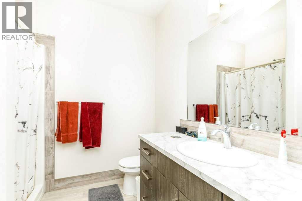 3918 47 Street — photo 11