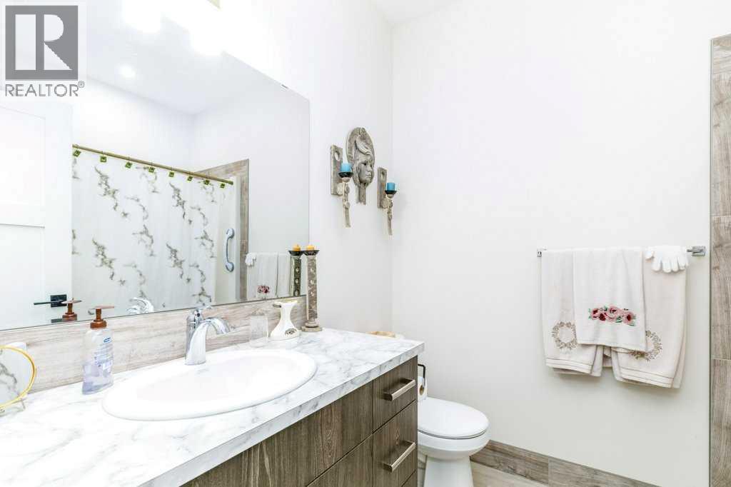 3918 47 Street — photo 16