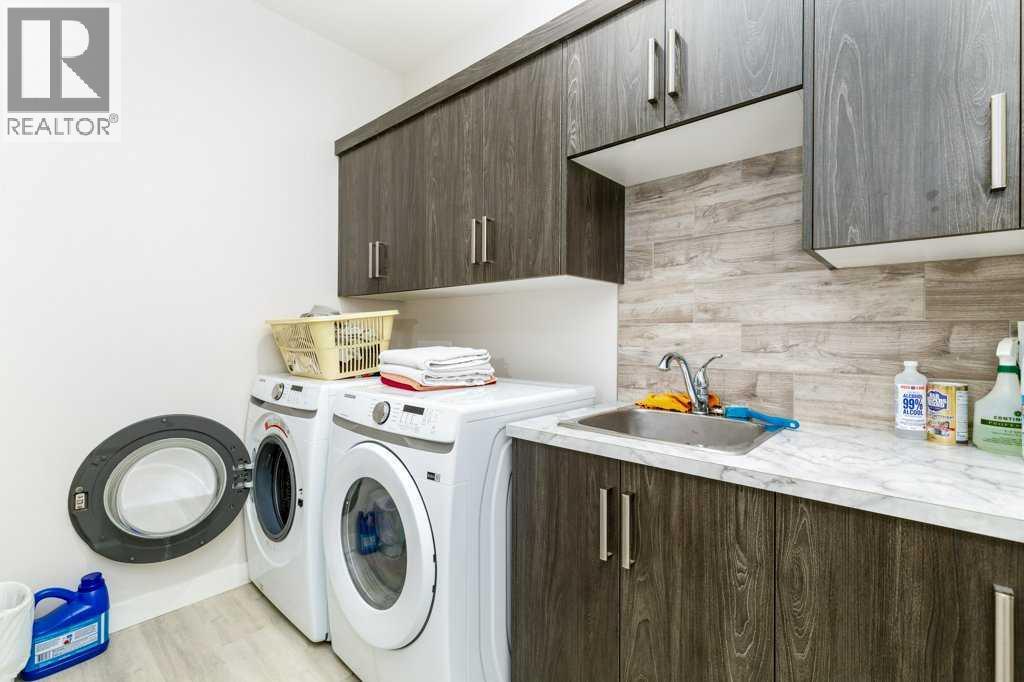 3918 47 Street — photo 19