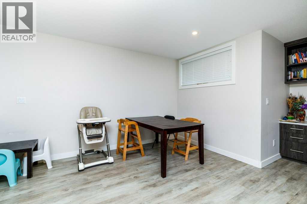 3918 47 Street — photo 36
