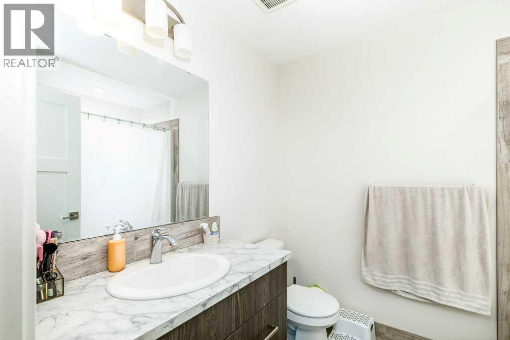 3918 47 Street — photo 42