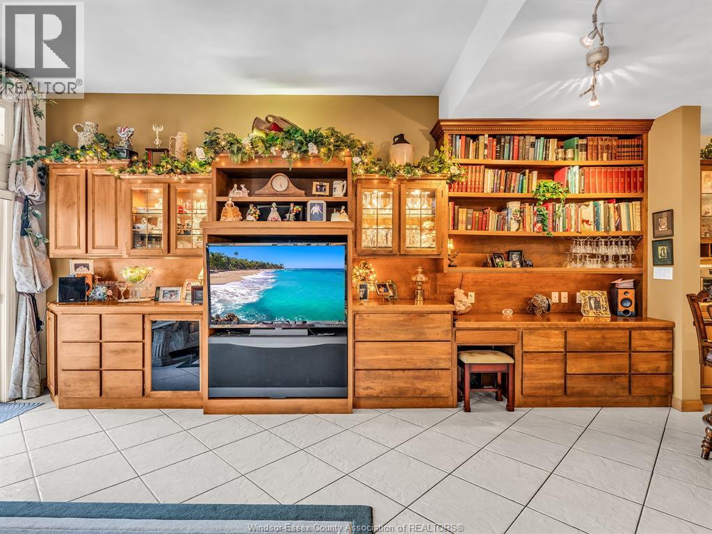 174 CRYSTAL HARBOUR - 14