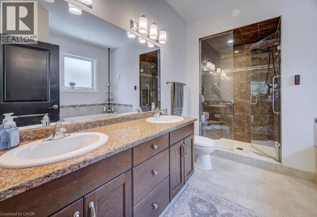122 ANGLER Avenue - 19