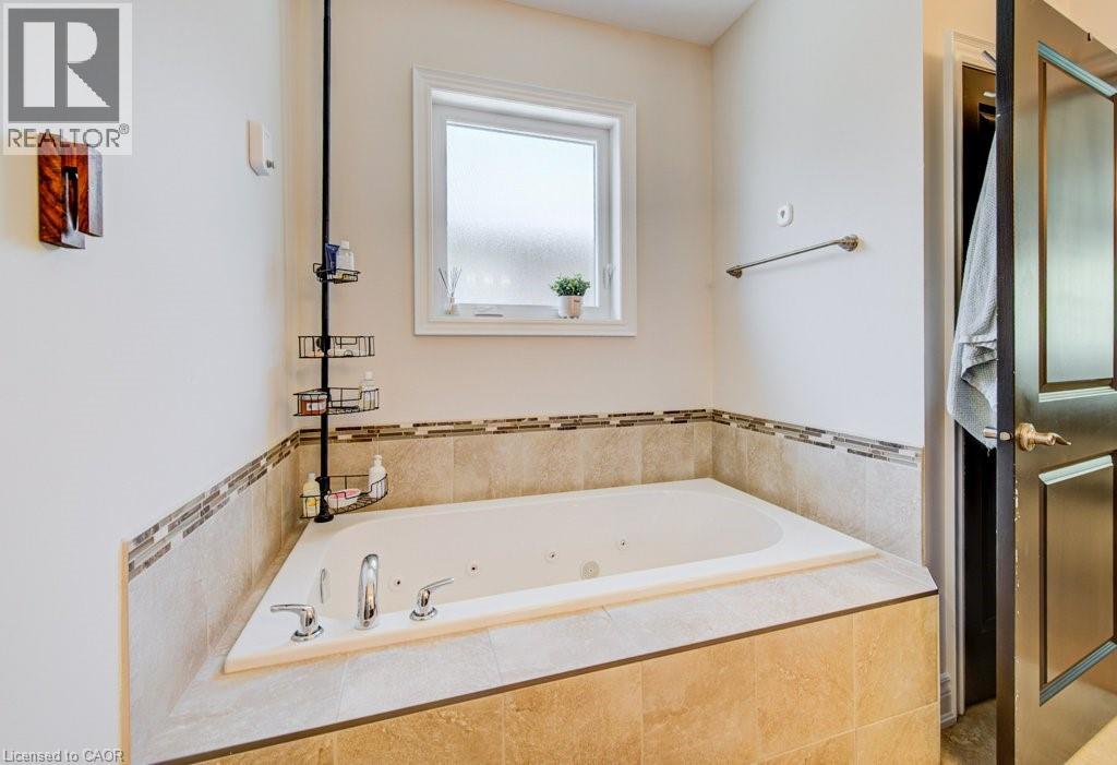 122 ANGLER Avenue - 20