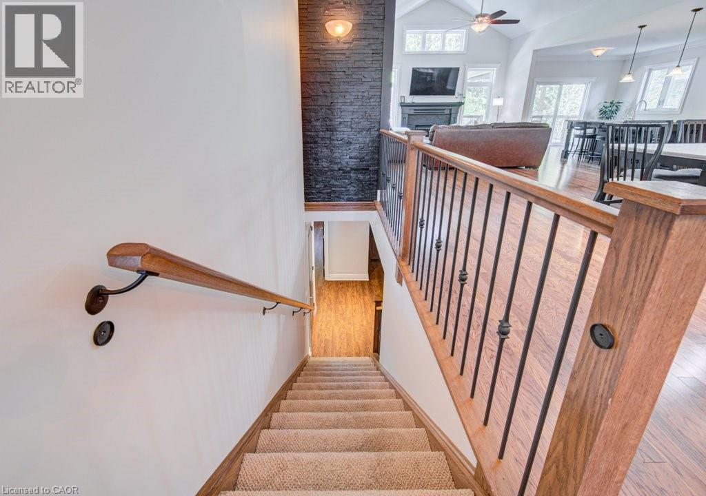 122 ANGLER Avenue - 24