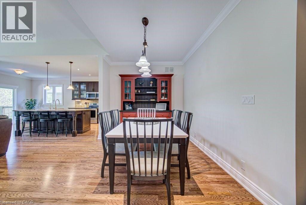 122 ANGLER Avenue - 6