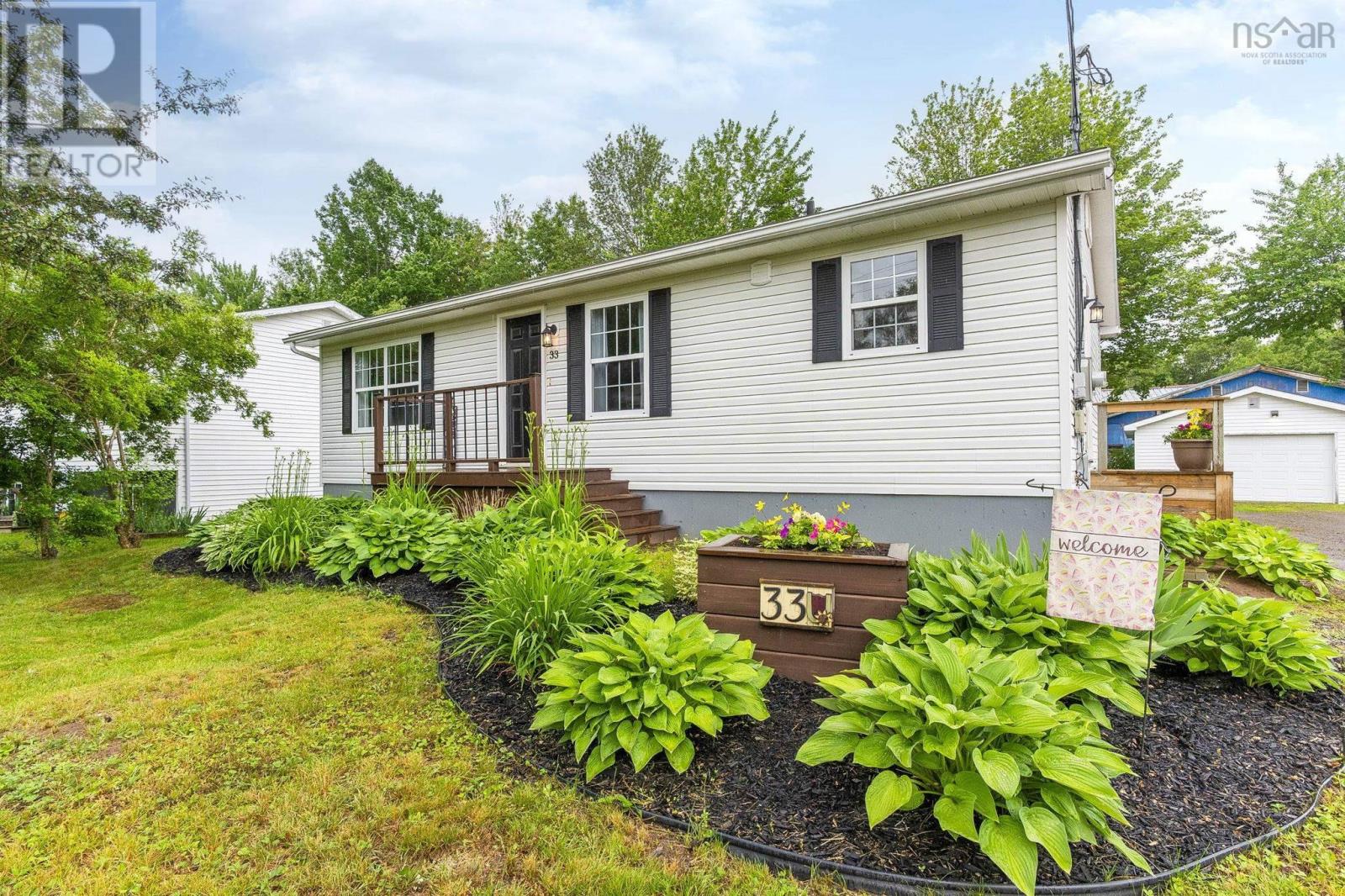 Property photo of 33 Ladyslipper Drive
