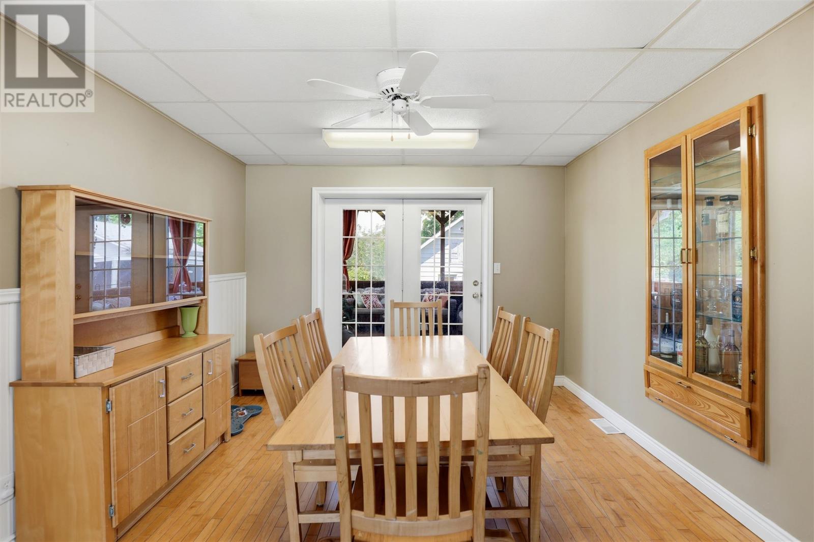 63 Elmwood AVE - 6