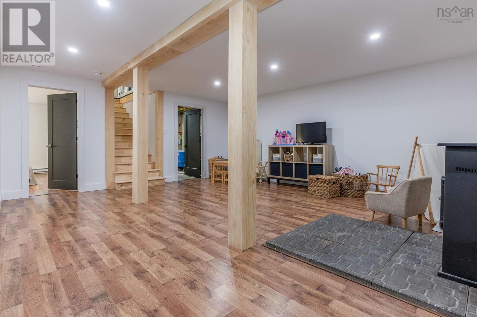 Property 23 of 38 of 33 Ladyslipper Drive