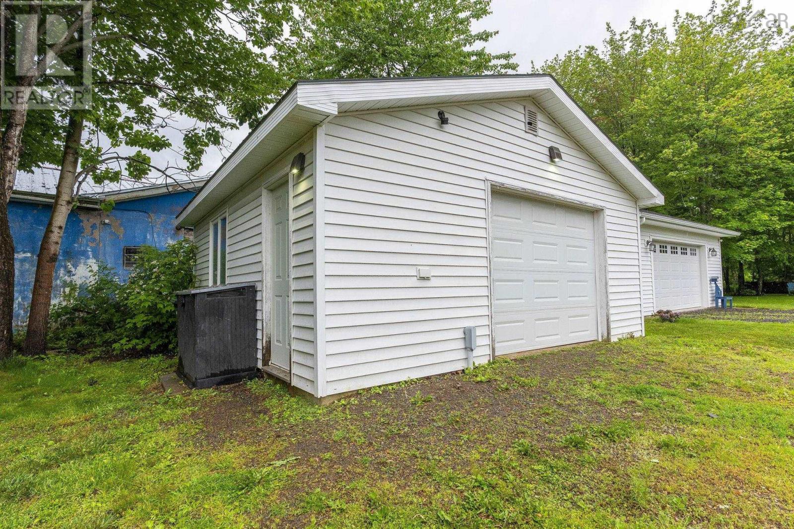 Property 33 of 38 of 33 Ladyslipper Drive