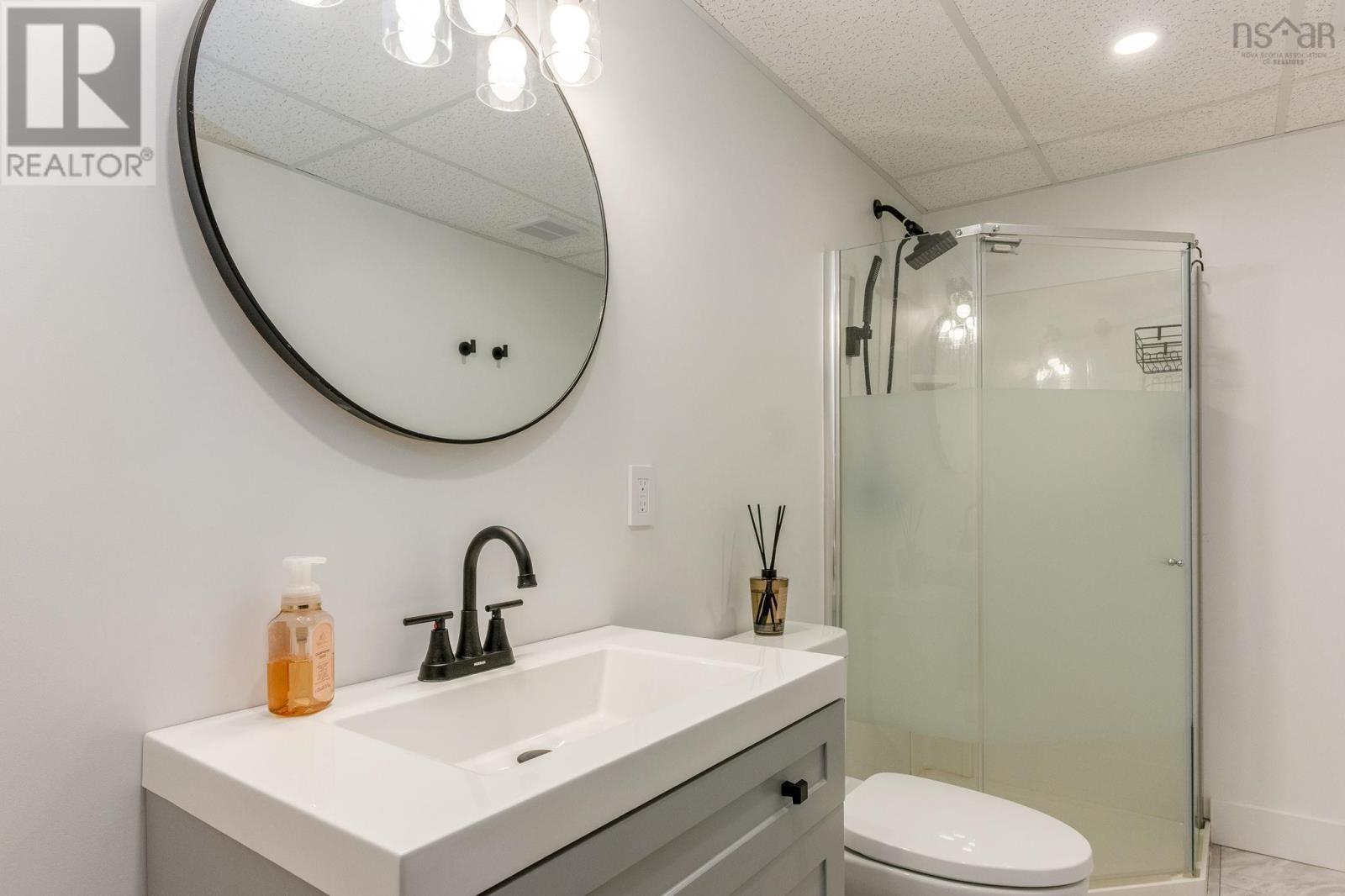 Property 28 of 38 of 33 Ladyslipper Drive