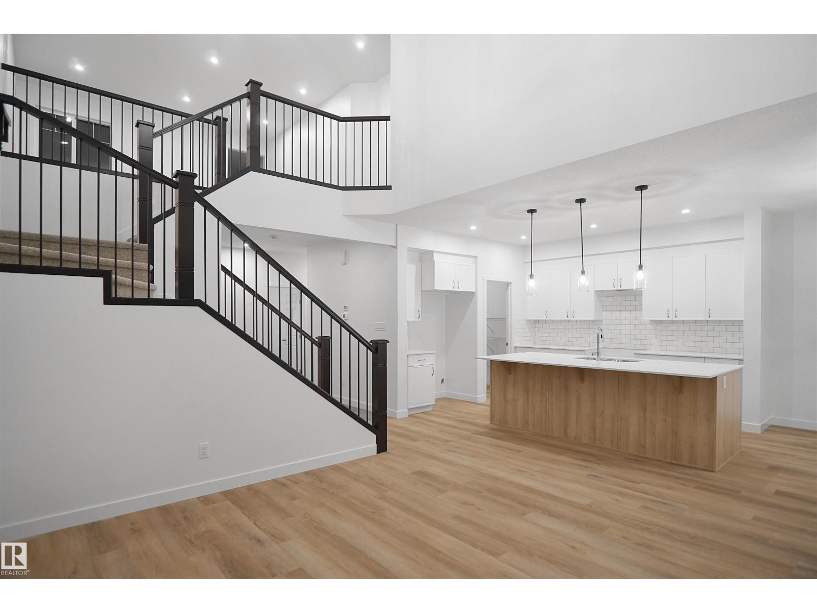 1209 11 AV NW - 6