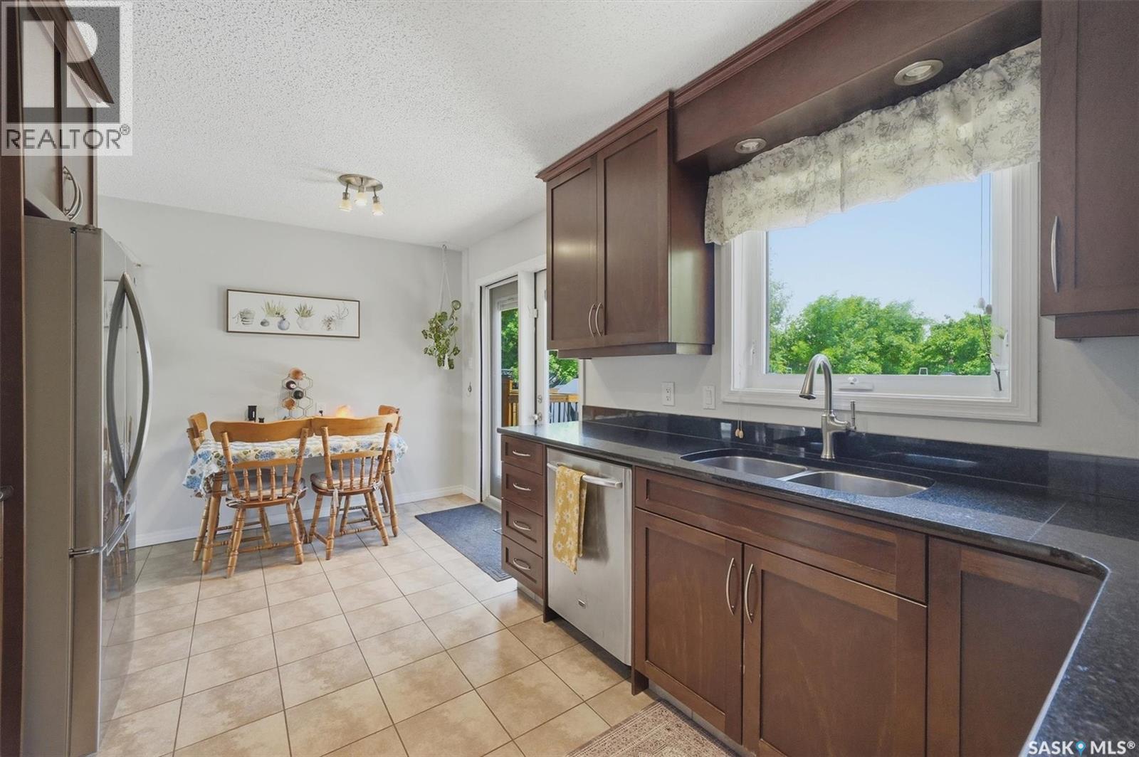 342 Wollaston RISE — photo 10