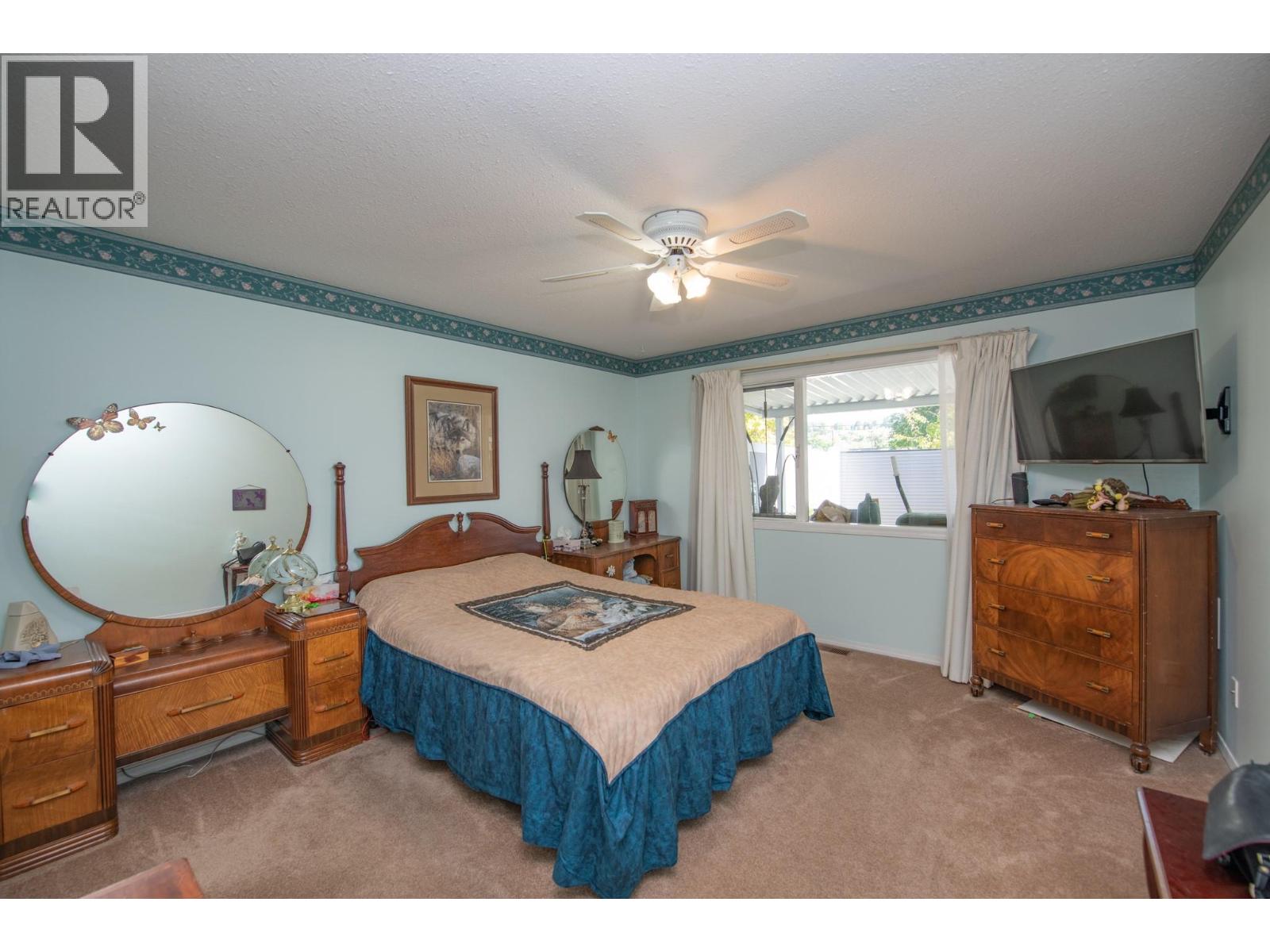 #16 3900 27 Avenue - 17