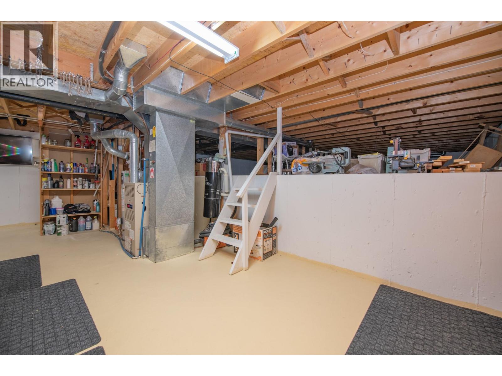 #16 3900 27 Avenue - 26