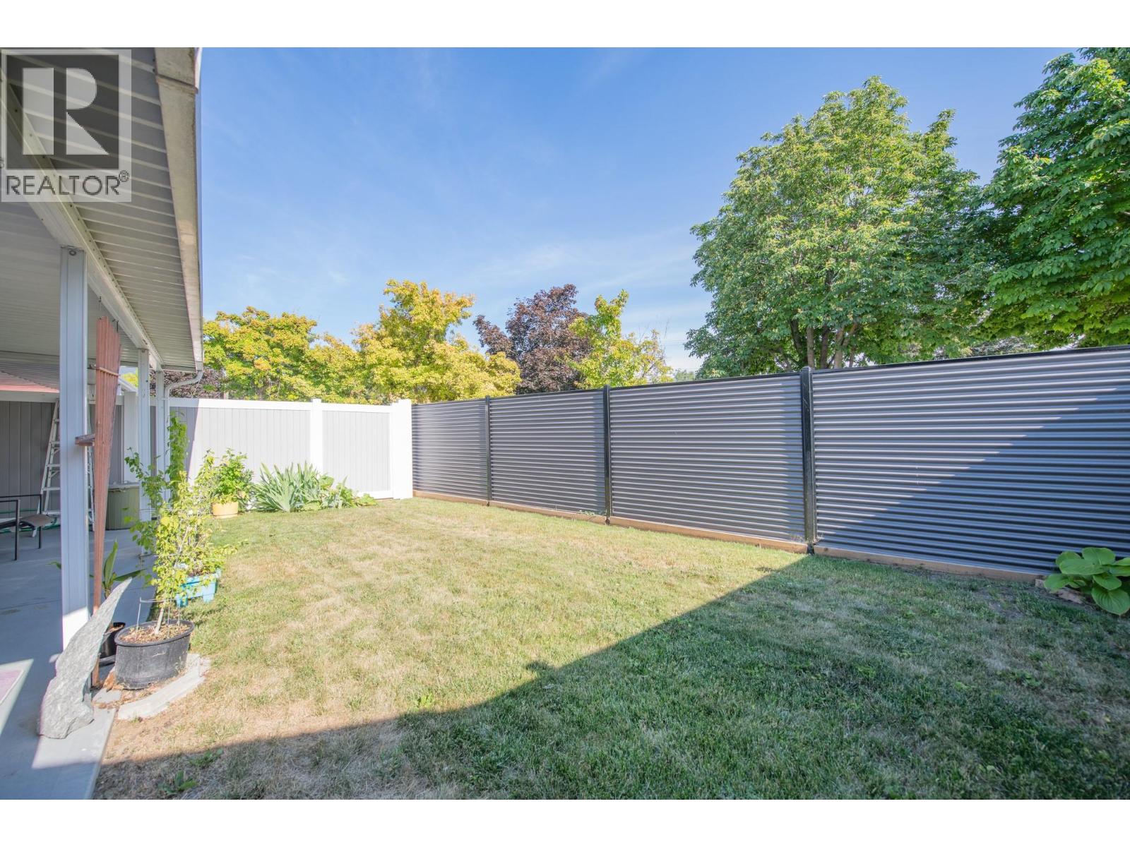 #16 3900 27 Avenue - 32