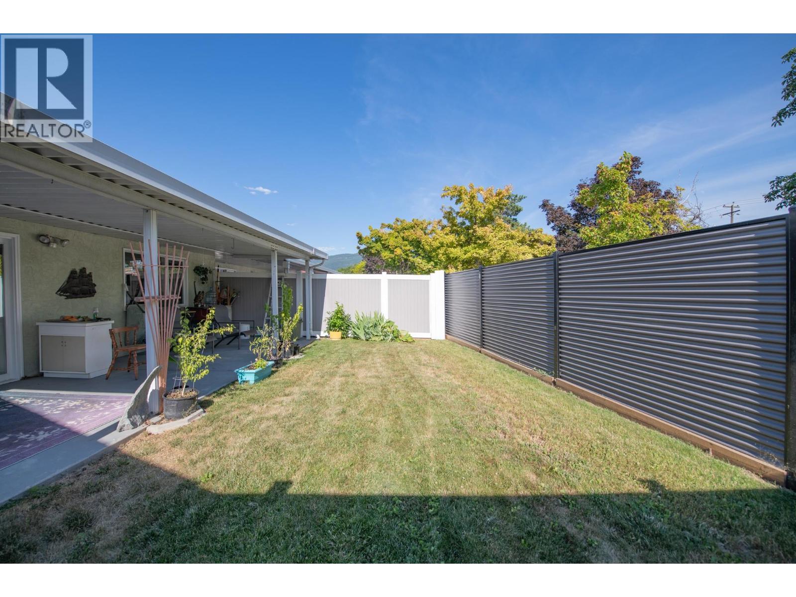 #16 3900 27 Avenue - 33