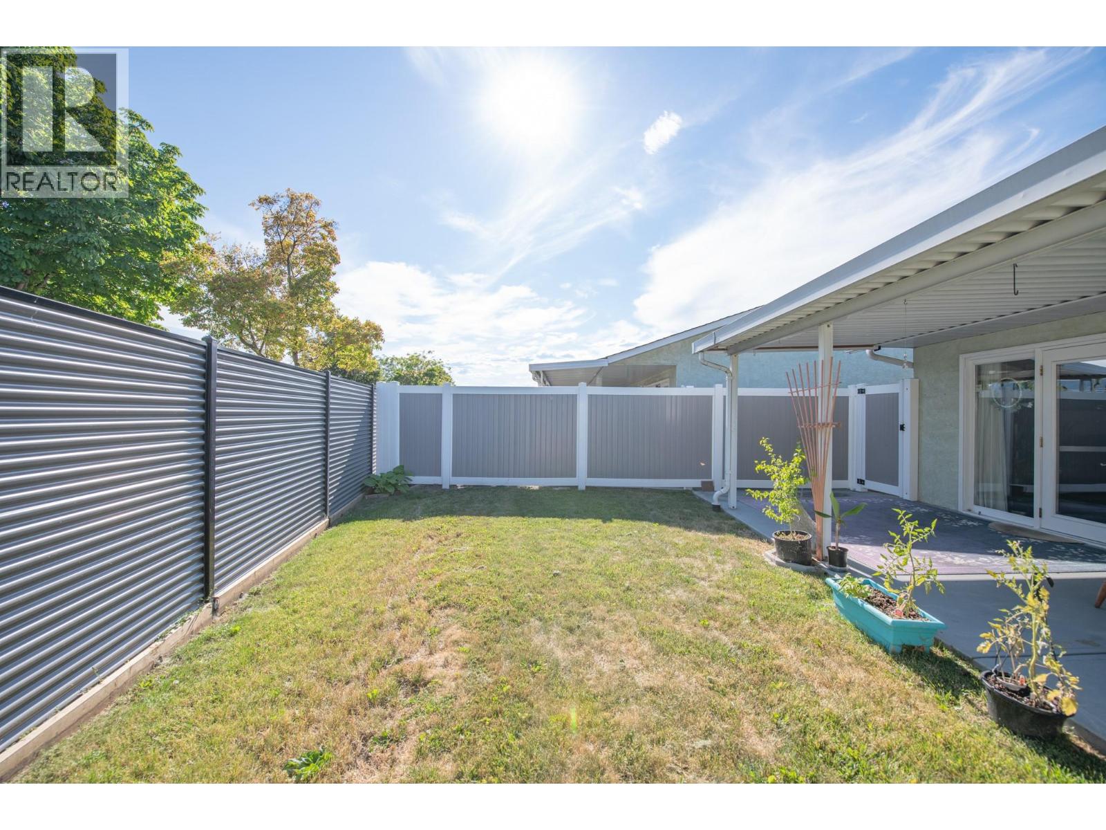 #16 3900 27 Avenue - 37