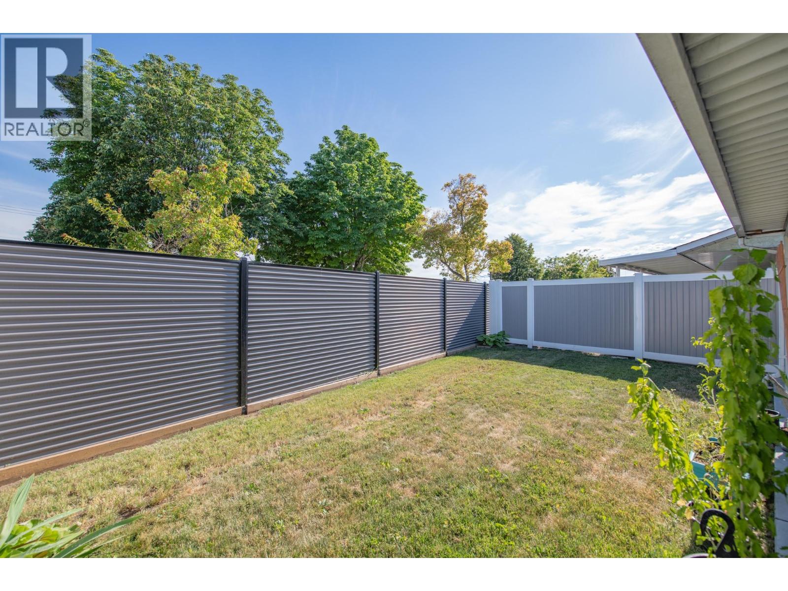 #16 3900 27 Avenue - 40