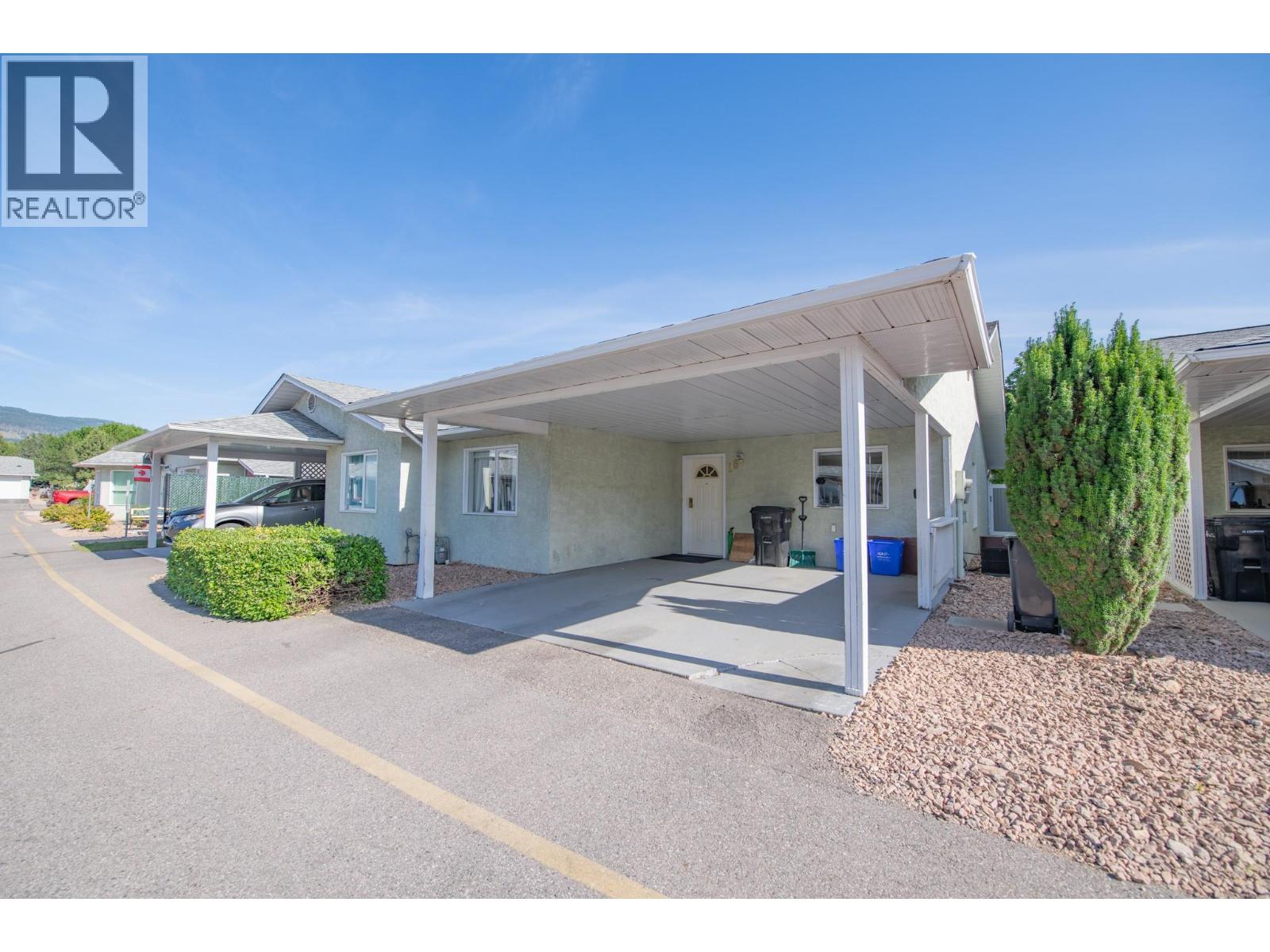 #16 3900 27 Avenue - 44