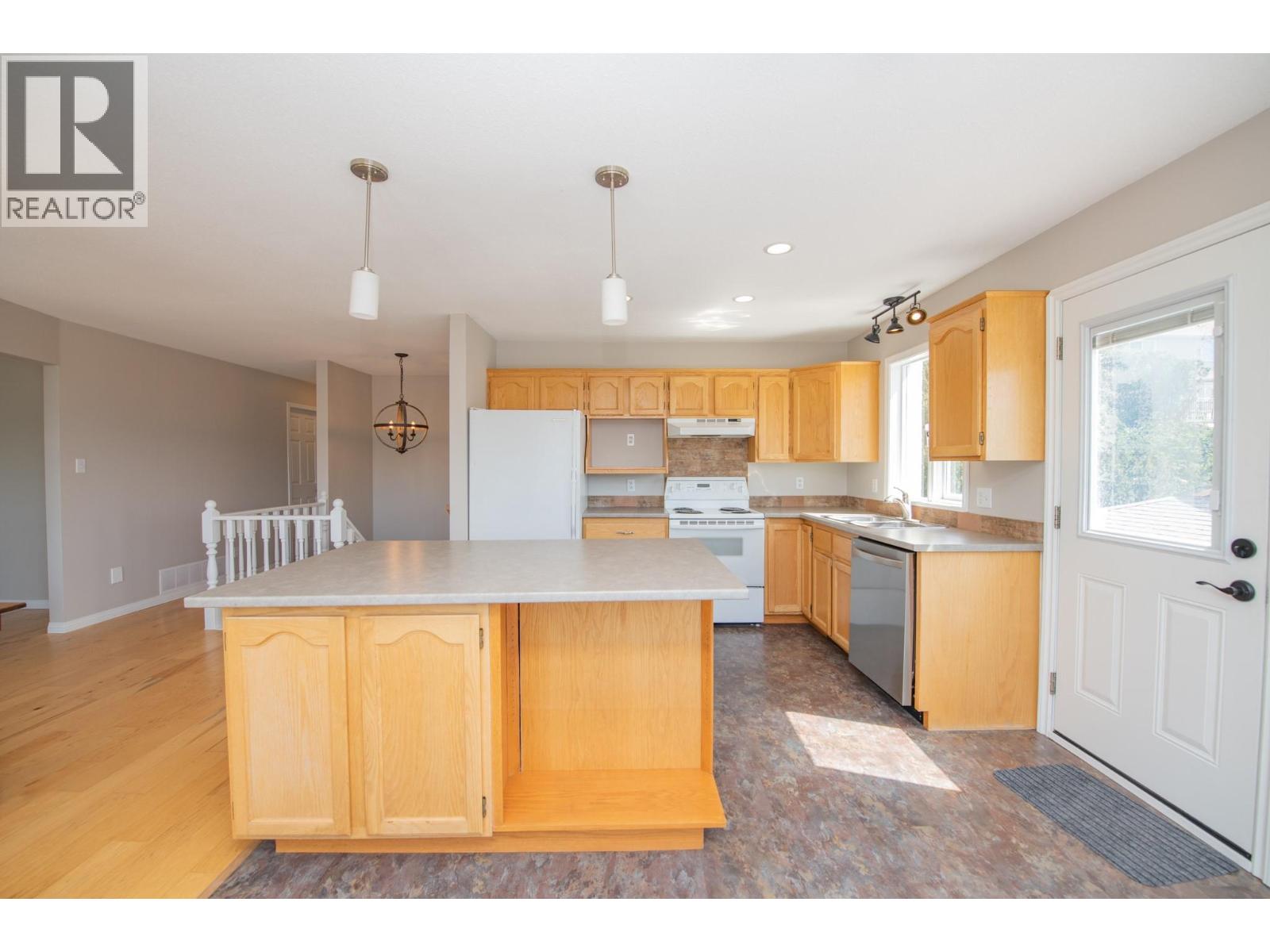 4513 Cascade Drive - 5