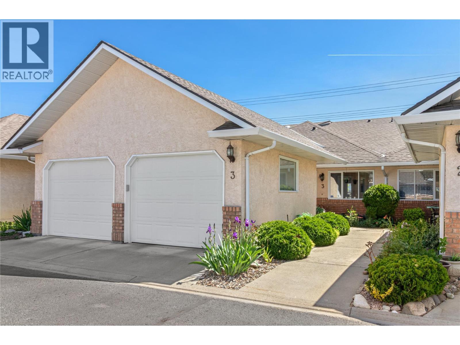 #3 1886 Parkview Crescent - 45