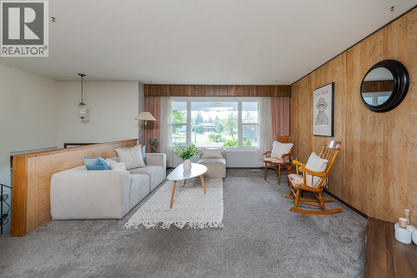 Photo 8 of 35 — 4138 GUEST CRESCENT · Prince George, BC