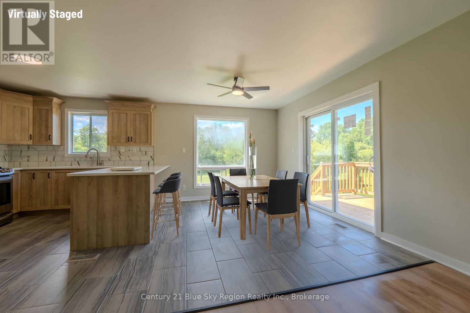 418 LAURIER STREET - 12