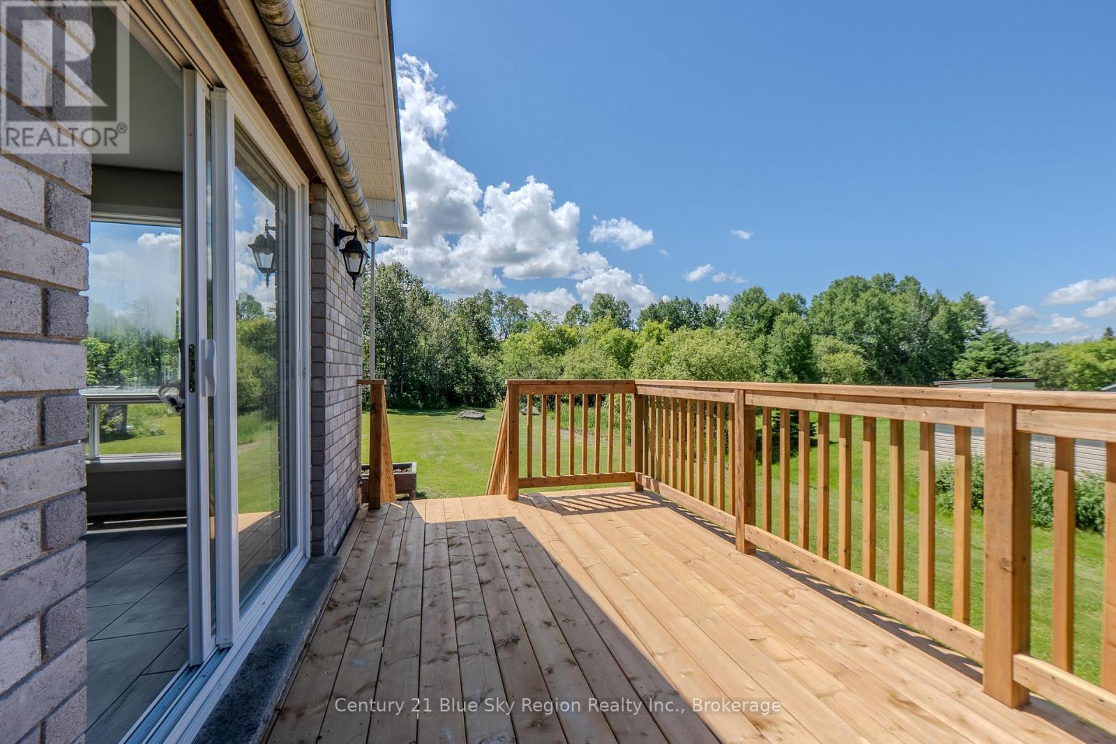 418 LAURIER STREET - 43