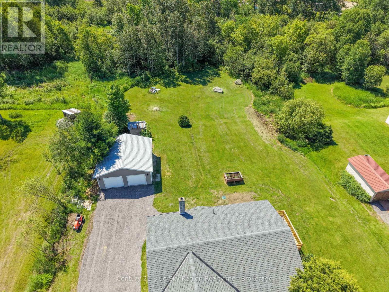 418 LAURIER STREET - 49