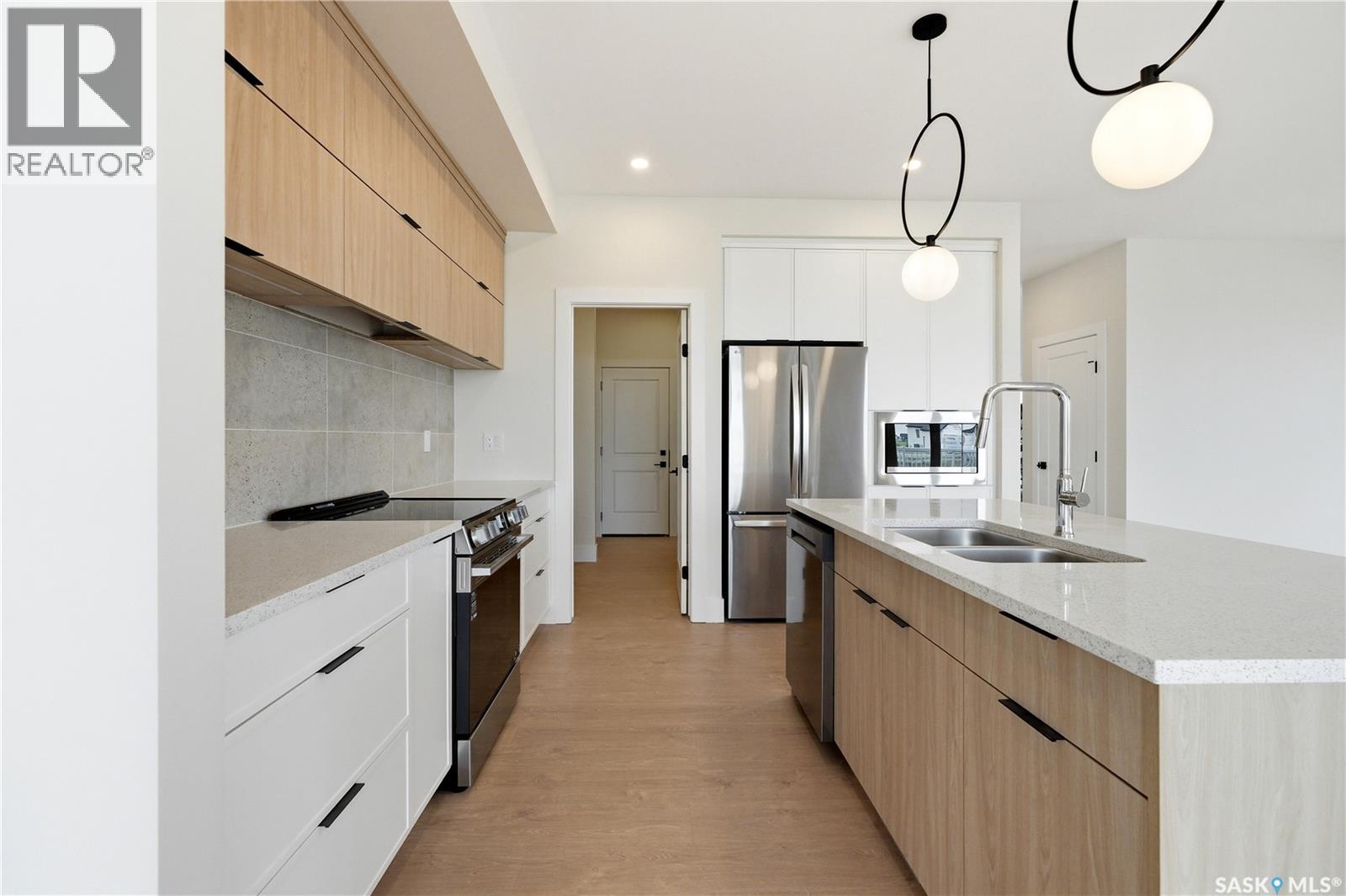 218 Veterans DRIVE — photo 14