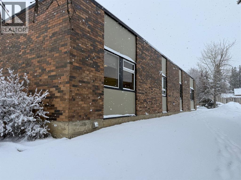 906 2 Avenue - photo 3