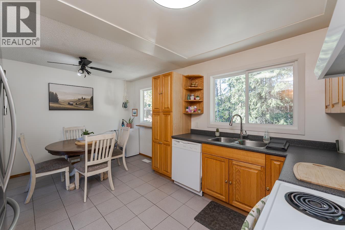 1567 PEARSON AVENUE - 7