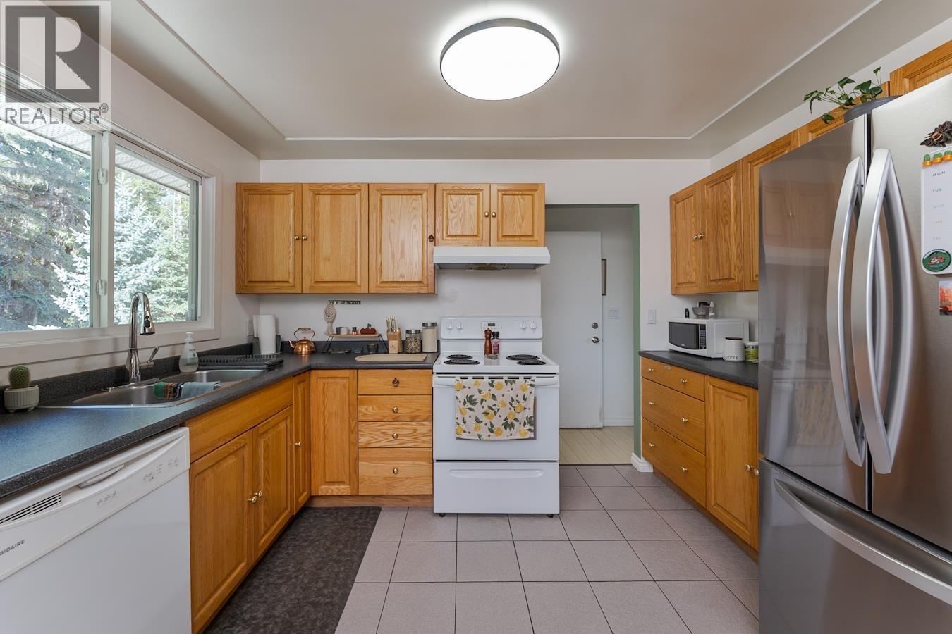 1567 PEARSON AVENUE - 12