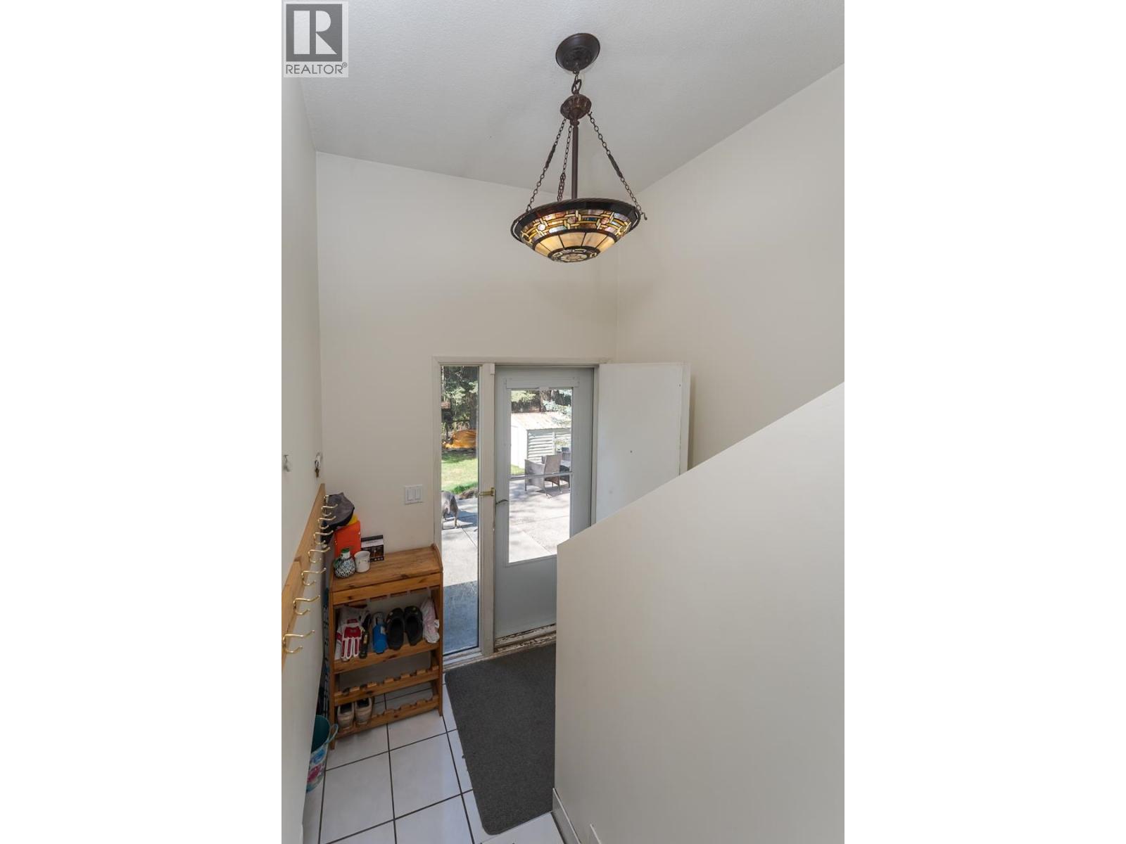 1567 PEARSON AVENUE - 19