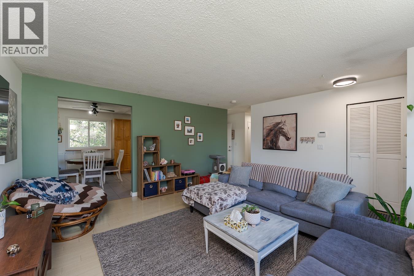 1567 PEARSON AVENUE - 2