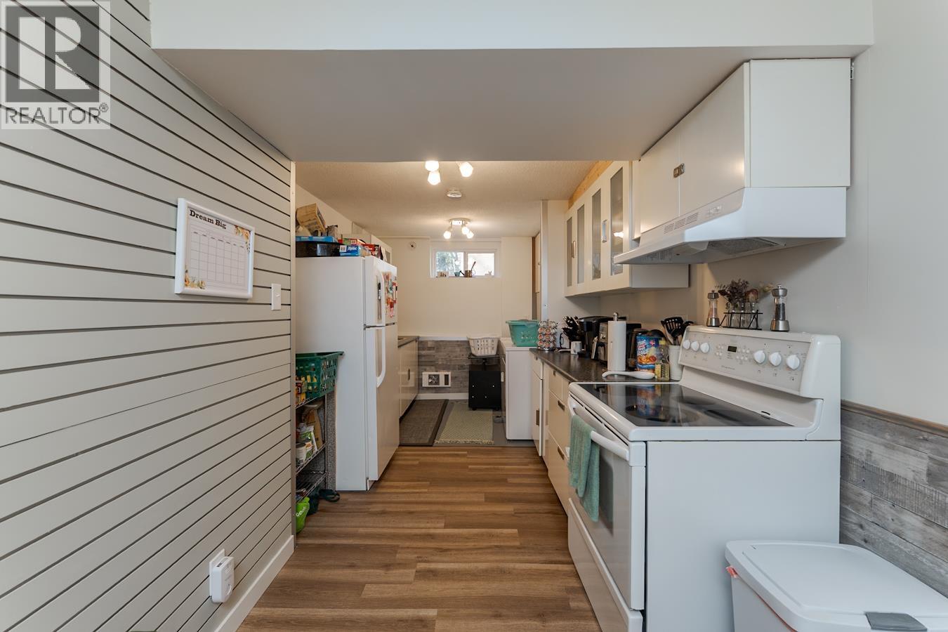 1567 PEARSON AVENUE - 29