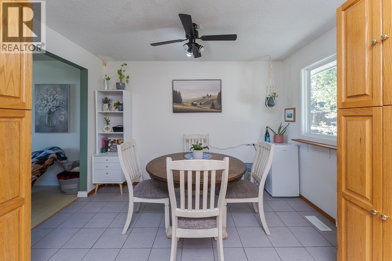 1567 PEARSON AVENUE - 9