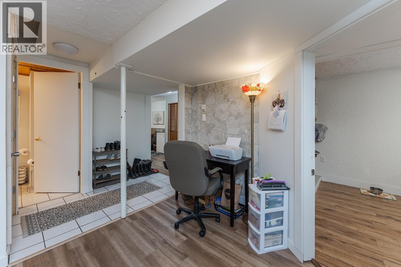1567 PEARSON AVENUE - 23