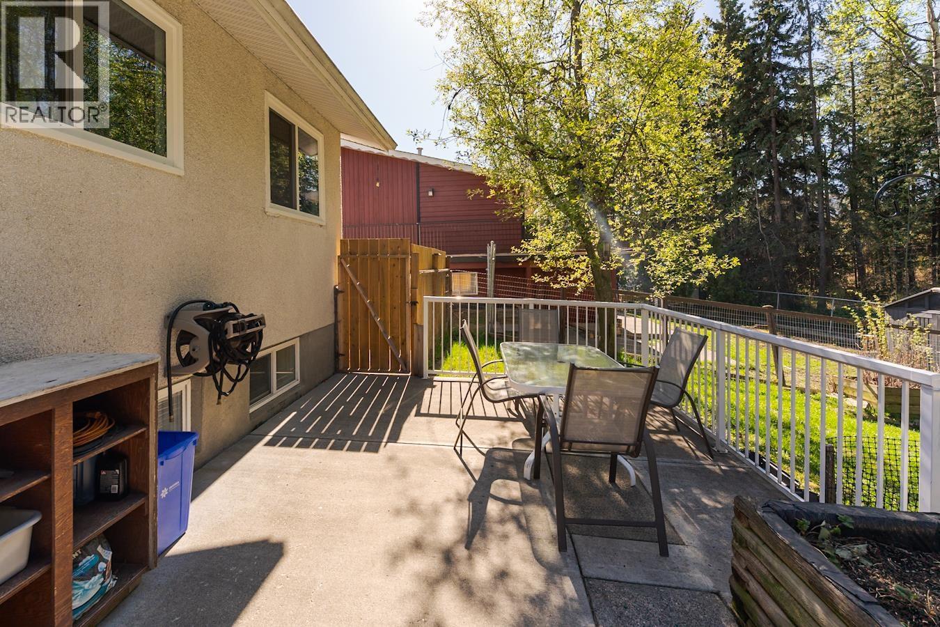 1567 PEARSON AVENUE - 40