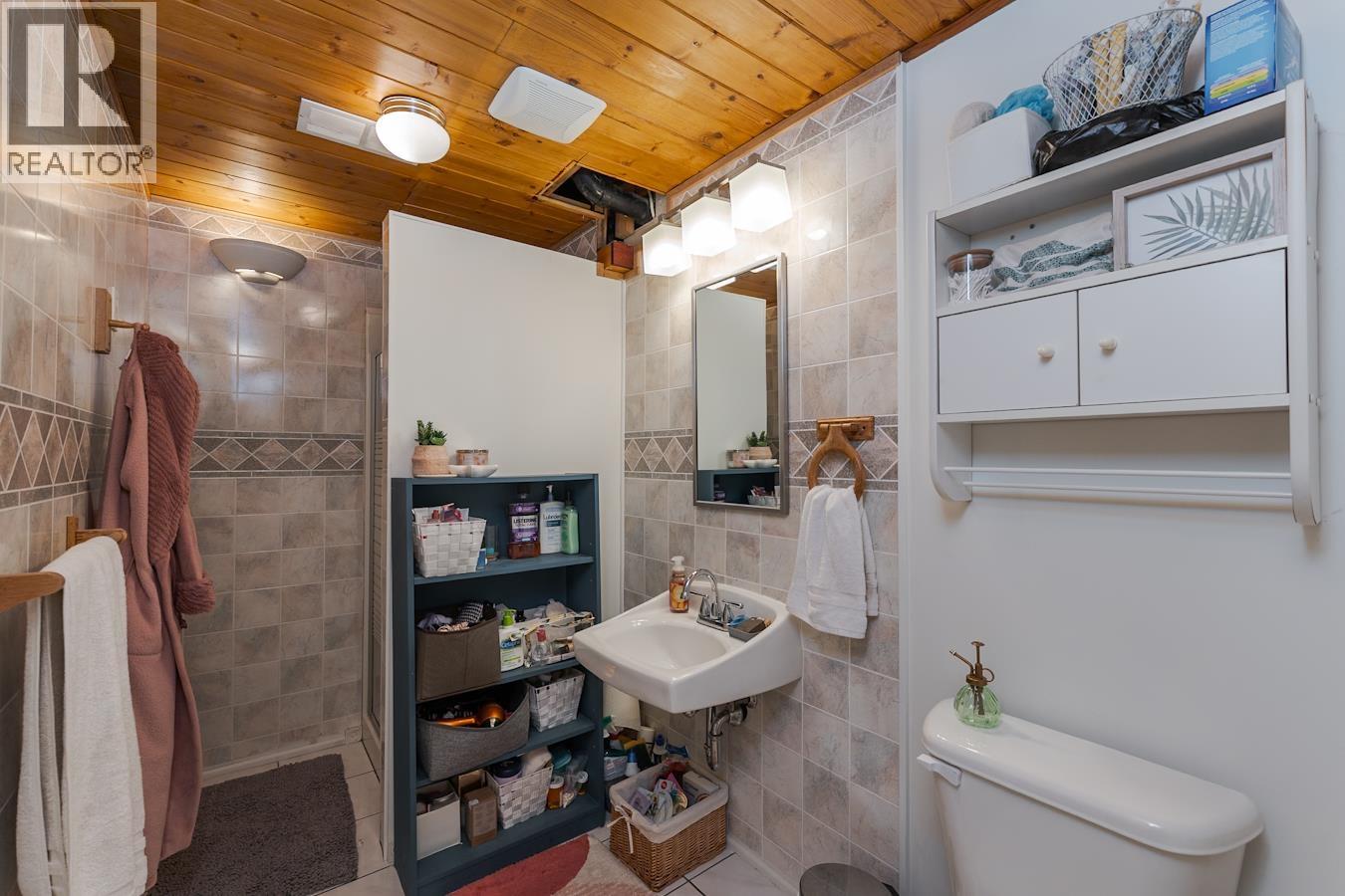 1567 PEARSON AVENUE - 33