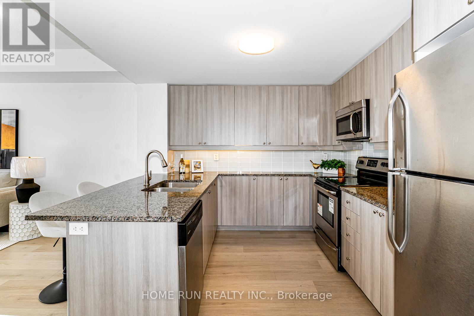 #902E 8110 BIRCHMOUNT ROAD W - 10