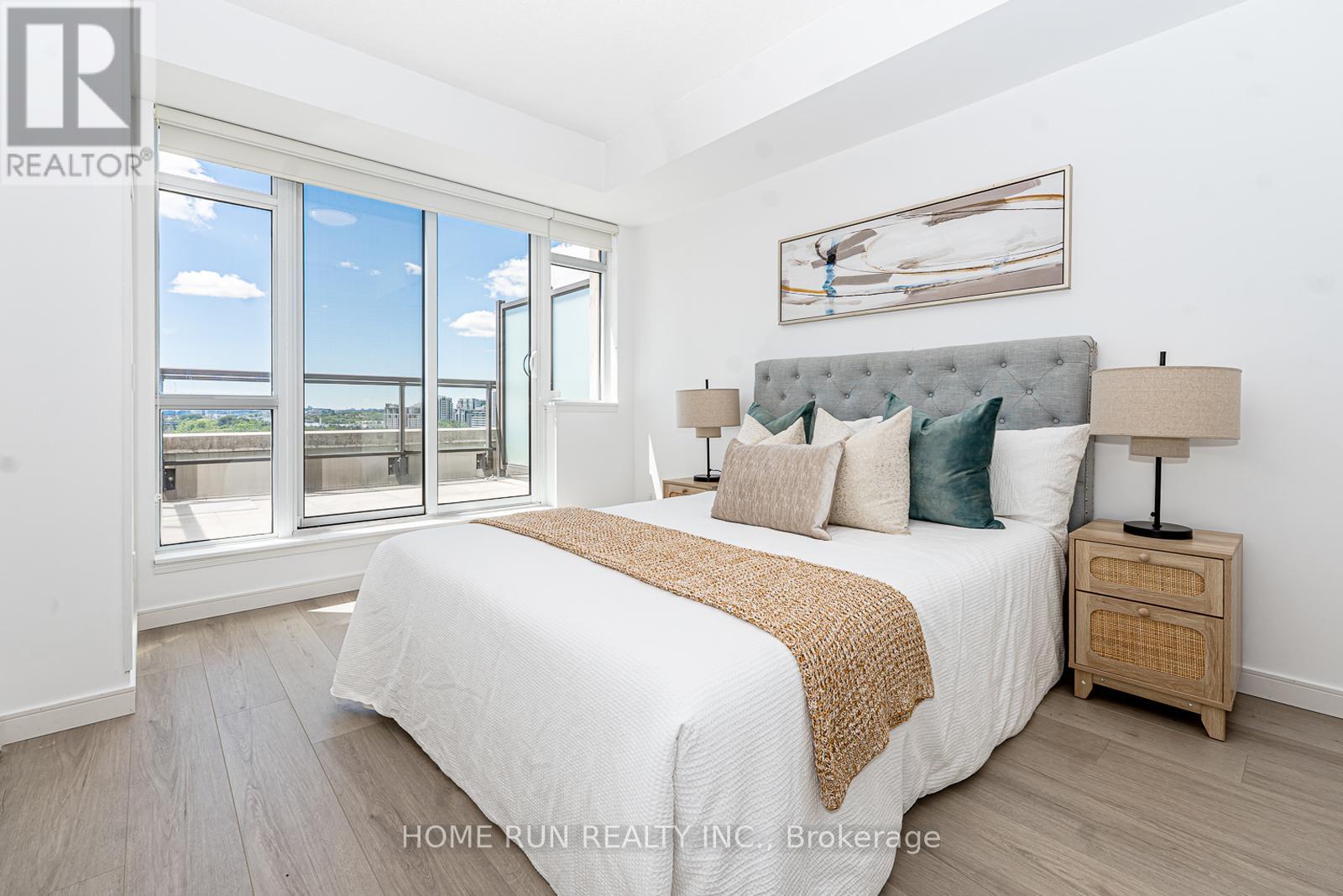 #902E 8110 BIRCHMOUNT ROAD W - 22